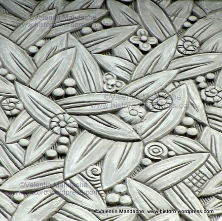 Art Deco style floral panel, Bucharest