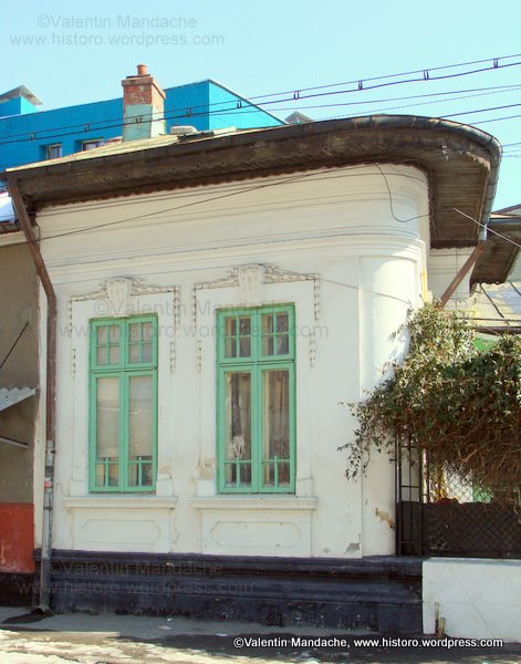 Fin de siècle vernacular house in Bucharest