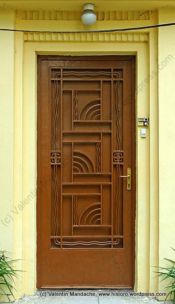 Ocean waves Art Deco style doorway, Bucharest