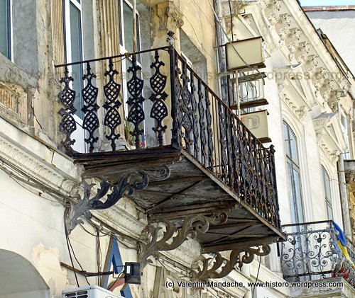 1880s cast iron balcony, Bucharest