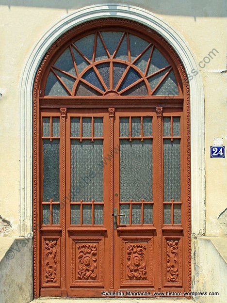1900s doorway, Targoviste, southern Romania