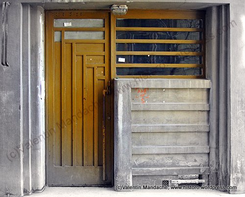 Art Deco service door, Bucharest