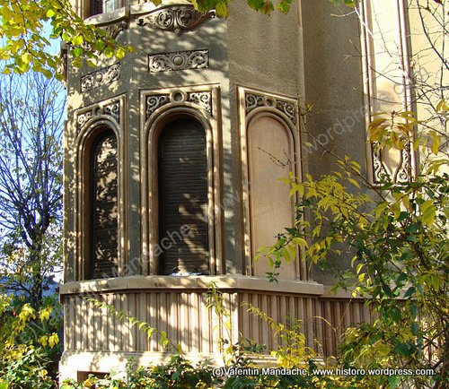 Art Deco - Neo-Romanian style house, Bucharest