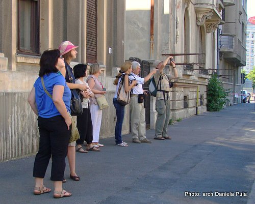 Architectural history and photography tour in Dorobanti area of Bucharest