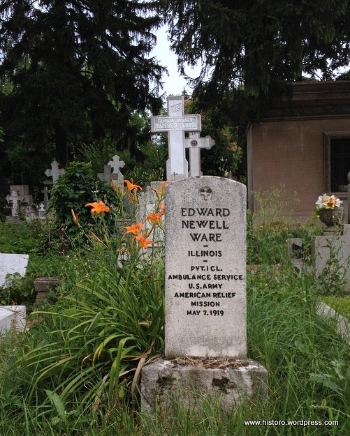 US army soldier's gravestone in Bellu Cemetery, Bucharest