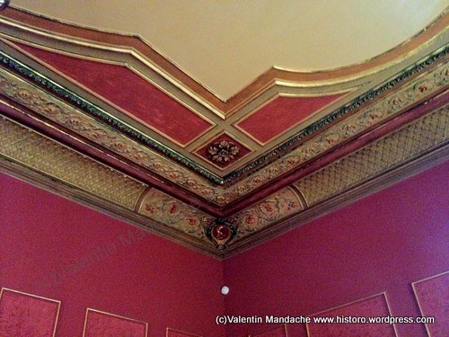 Bucharest Little Paris style house interior