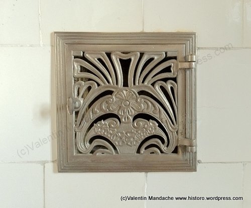 Bucharest Little Paris style house interior